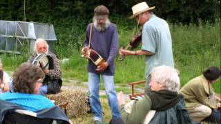 preview picture of video 'Cymdeithas y Dalar, the first season of the allotment site'