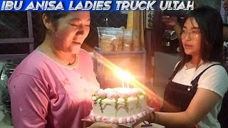 Download lagu THE EXCITEMENT OF ANISA LADIES TRUCK CELEBRATING HER MOM'S BIRTHDAY mp3 Download lagu THE EXCITEMENT OF ANISA LADIES TRUCK CELEBRATING HER MOM'S BIRTHDAY mp3