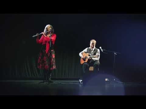 Dancing Feet Ceilidh Band dashing white seargent