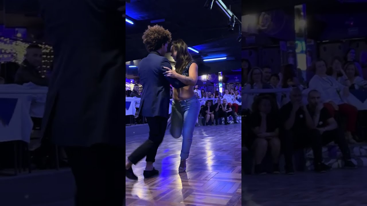 Video thumbnail for Gaby Mataloni & Vinicius Souza no Zais - São Paulo 3/3