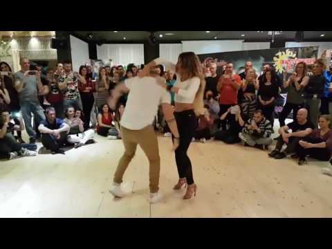 download lagu mp3 mp4 Despacito Bachata Baile, download lagu Despacito Bachata Baile gratis, unduh video klip Despacito Bachata Baile