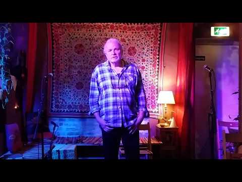 Martin Auer: Drausst auf da Gassn