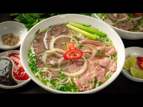Bí Quyết nấu PHỞ BÒ GIA TRUYÊN ngon tuyệt đỉnh đặc biệt KHÔNG bột ngọt | Vietnamese Beef Noodle Soup