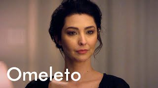 An award-winning actress faces her harshest critic during an interview gone wrong. | The Critic video