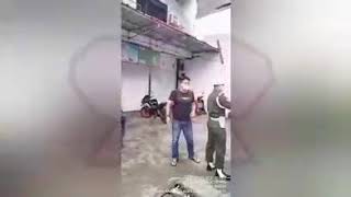 Download lagu Endang Wijaya Marah Aparat Saat Ditegur Duduk Sebelahan Dengan Istri Dalam Mobil | #sekilasinfo mp3