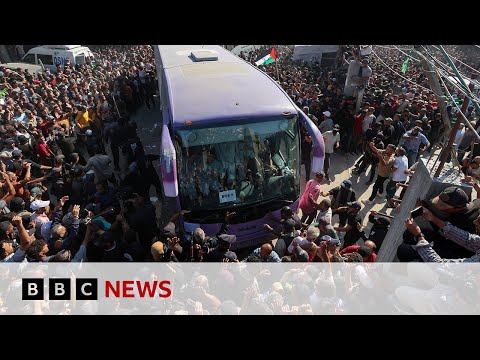 Video | Almost 2,000 Palestinian prisoners and detainees return to Gaza and West Bank | BBC News