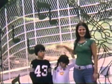 Elvis Presley, Linda Thompson, Jeanne LeMay, Lisa Marie | August 2 1974