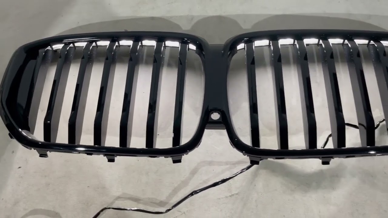 BMW X5 G05 2019–2026 Munuaismaskit 1 Bar LED (2023+, kiiltävän musta) Video 1