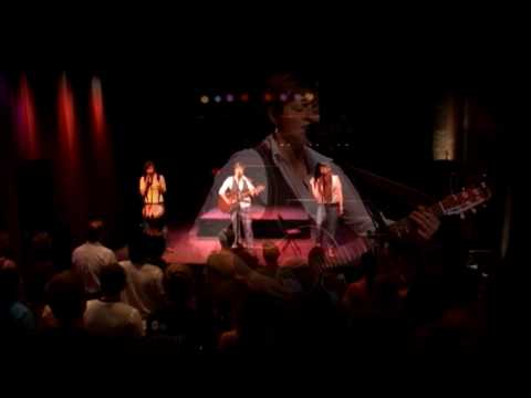 Backstage Concert Series: QuinnElizabeth