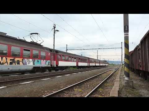 ZSSK 460.057-058 na Os 8811 v stanici Krásna nad Hornádom