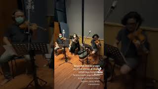 Strings recording Badai Telah Berlalu by Diskoria ...