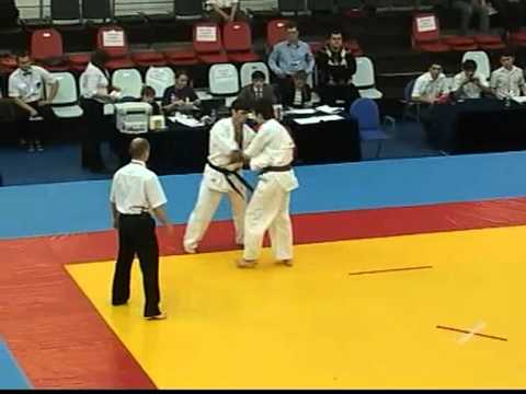 VIII ЧР по Киокусинкай. Абдурашидов Ш.(29) — Пасечник Р.(31)