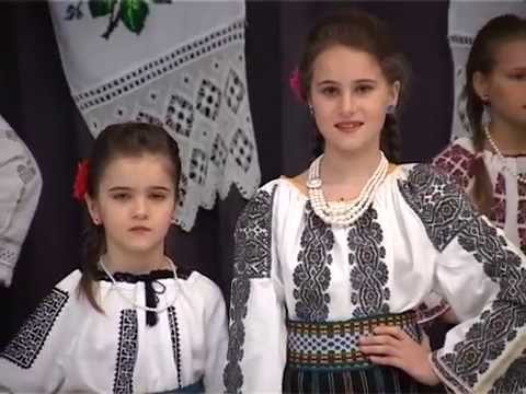 SURORILE SARPE AMALIA SI SIMINA