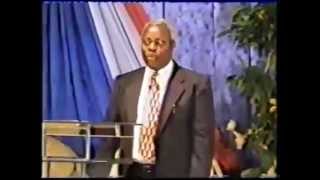 Pastor Kumuyi...God heals a woman of Palsy after 25 Years in RUSSIA.wmv