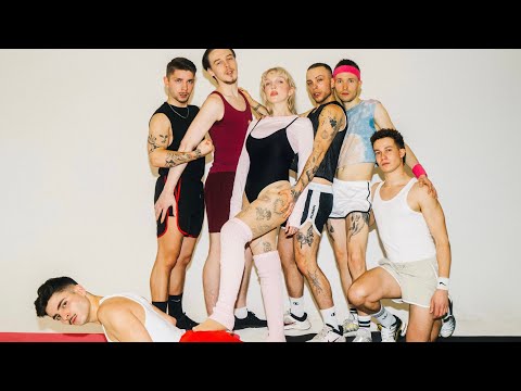 MIA MORGAN - (spielen mit den großen) JUNGS (Official Video)