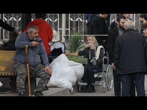 شاهد دخول نحو خمسة آلاف لاجئ من ناغورني قره باغ إلى أرمينيا