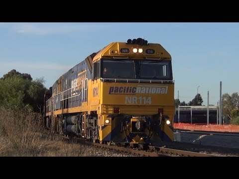 Pacific National 6PM7 rounding into Mile End