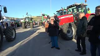 la-protesta-dei-trattori-in-irpinia-a-flumeri