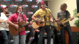 Jon Pardi Performs &quot;Chasin&#39; Them Better Days&quot;