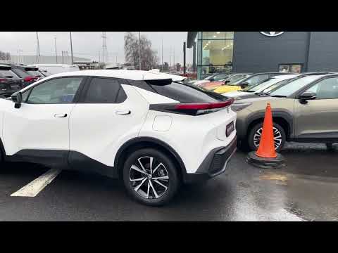 Toyota C-HR Sport - Image 2