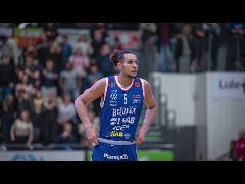 Brendan Baileys blockar & dunk vs. Uppsala Basket