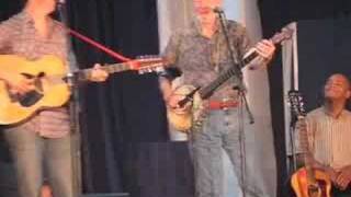 She'll Be Coming Around the Mountain (Pete Seeger)