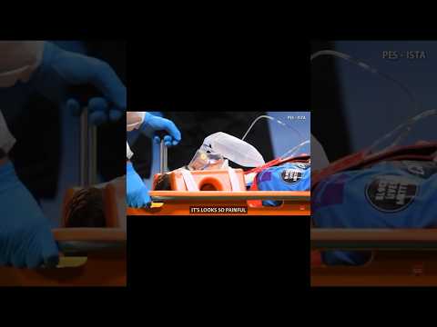 Ederson knocks out Eric Garcia 🤕🤛