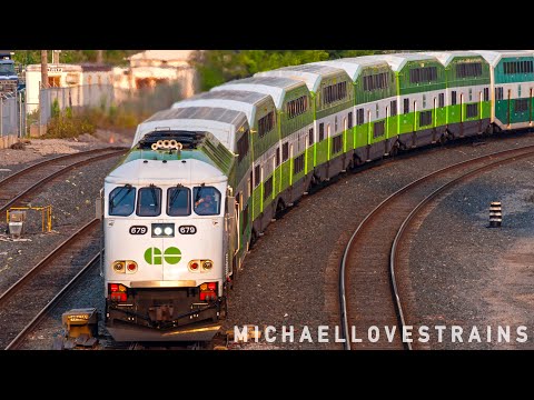 GO Transit's Crazy Rush Hour in Downtown Toronto
