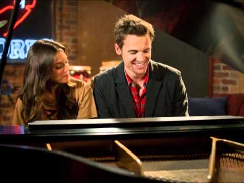 Tyler Hilton - Kicking My Heels (Piano Version) - Live From Red Bedroom Records
