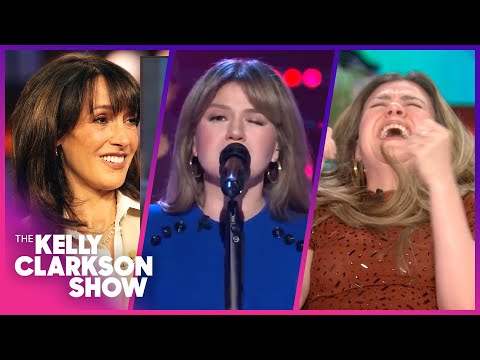 Jennifer Beals Jokingly Calls Out Kelly Clarkson Over Viral Wink