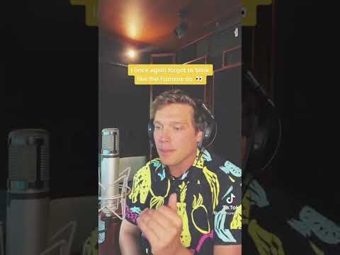 Tom Thummer - "chill loop jam to ease my hangover "