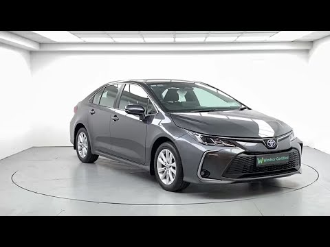 Toyota Corolla 1.8 Hybrid Luna Saloon - Image 2