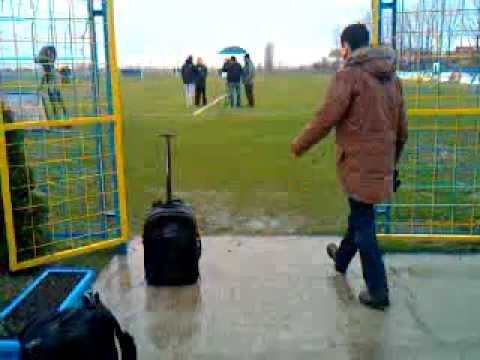 Bsk Borča - Partizan  odlozen mec zbog kise!