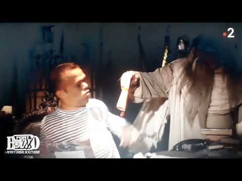 Père fouras très en colère au moment Passe-muraille lire le livre