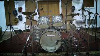 Video thumbnail for Abbey Road 60s Drummer by Native Instruments by Abbey Road