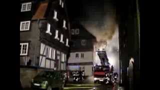 preview picture of video 'Brand in Fritzlar: Feuerwehr hatte Flammen schnell unter Kontrolle'