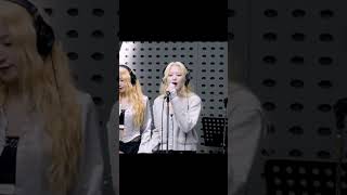 Download lagu Producer SOYEON helping SHUHUA #gidle #soyeon #shuhua #nxde mp3
