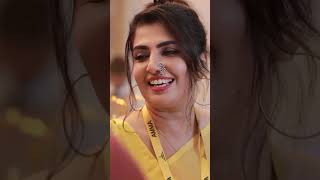 Download lagu Maya viswanath in saree #maya yellow saree #keralamodels mp3