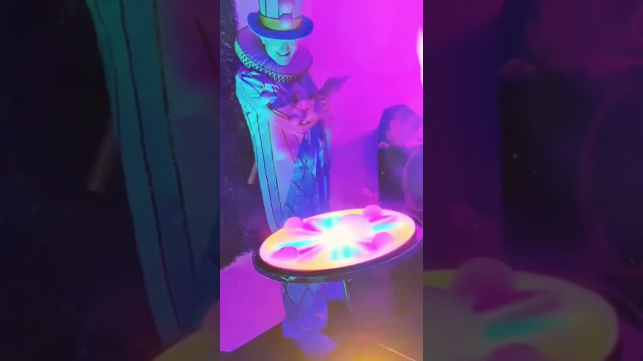 Bubble Show for Kids in Vienna | Light Table & Fog Tricks