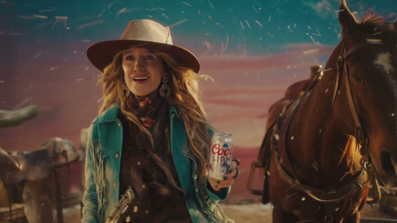Coors Light Chill Train | Big Game Ad (ft. LL COOL J & Lainey Wilson) thumnail