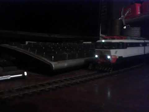 ACME E 655-500 prova luci - YouTube