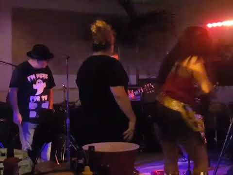 Halloween 2017, Remadee at Jimbo's Sandbar- Superstitious 002