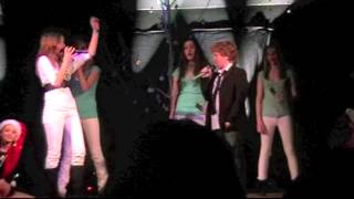 MMTV ☆ Kick Back Relax  (En Julsaga 2006)