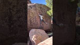 Video thumbnail de Akelarre, 7a+. Albarracín