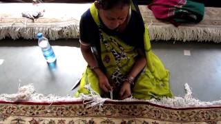 How To Make An Oriental Carpet. Part 9. Tying Off The Fringe - First Video