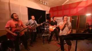 Let there be rock - AC/DC (cover) The Midnight Riders Kathmandu