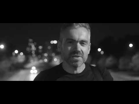 Arkadiusz Wiśniewski z Czerwonych Gitar zaprosił na Nocny Spacer”
