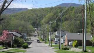 preview picture of video 'In the Shadow of Wind Rock Mountain, Oliver Springs, Tennessee'