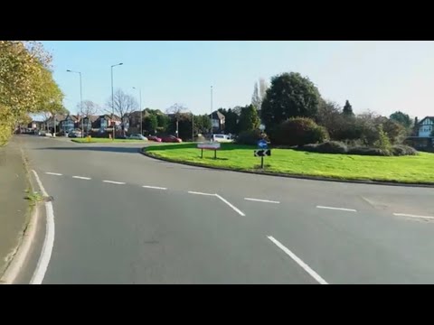 Navigating the Left and Right Turns at Clock Garage on Your HGV Test Route