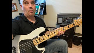 Video thumbnail for Squier Vintage Modified Jazz Bass V 2017 Olympic White by Joe Sedita